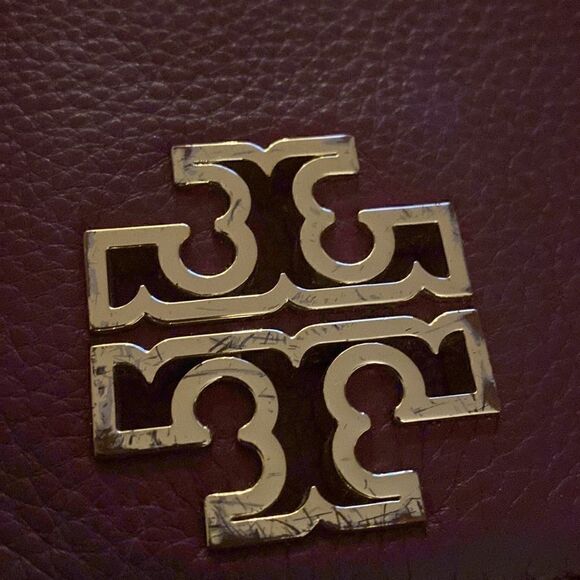 Tory Burch Miller Mini Crossbody. - Picture 9 of 14